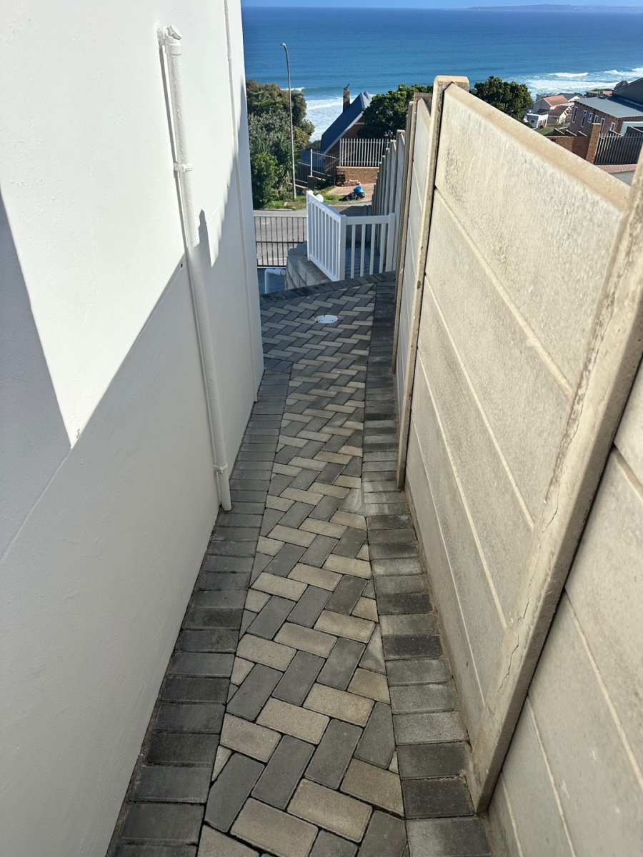 5 Bedroom Property for Sale in Dana Bay Western Cape